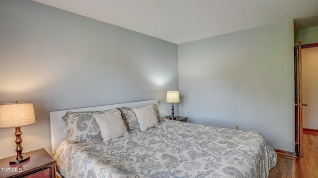 $349,900 | 205 Donegal Way, Unit 205, Bristol, TN 37620