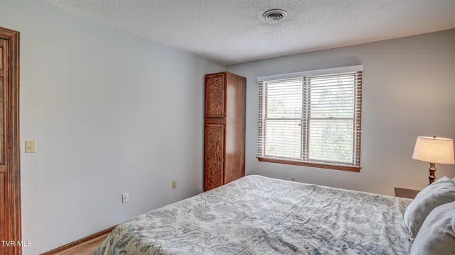 $349,900 | 205 Donegal Way, Unit 205, Bristol, TN 37620