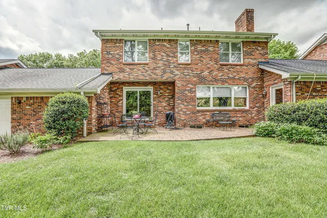 $349,900 | 205 Donegal Way, Unit 205, Bristol, TN 37620