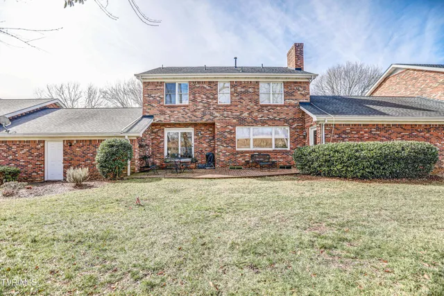 $349,900 | 205 Donegal Way, Unit 205, Bristol, TN 37620