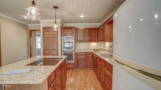 $349,900 | 205 Donegal Way, Unit 205, Bristol, TN 37620