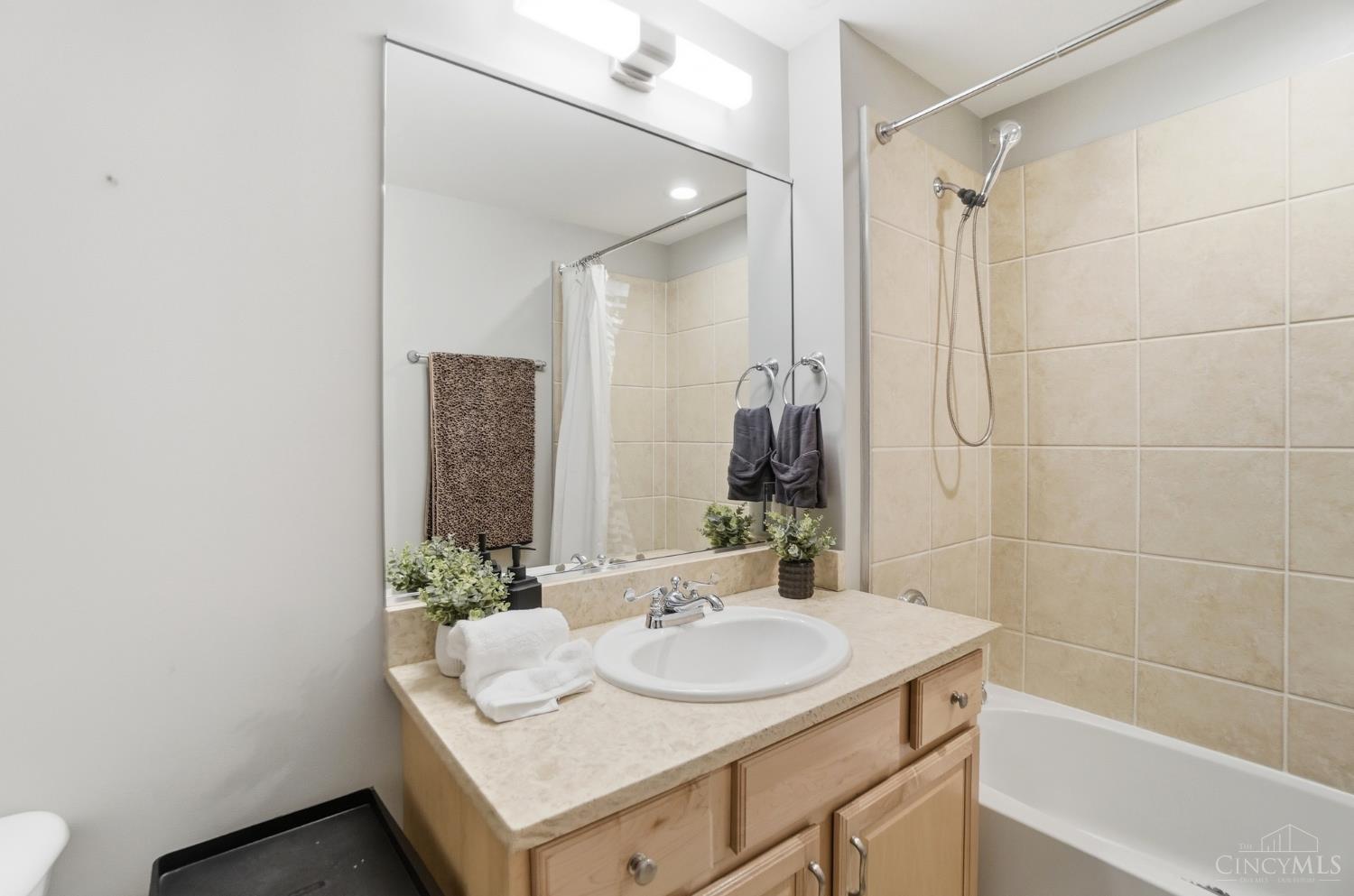 2235 Riverside Drive, Unit 306 Cincinnati, OH 45202 - Photo 29 of 59