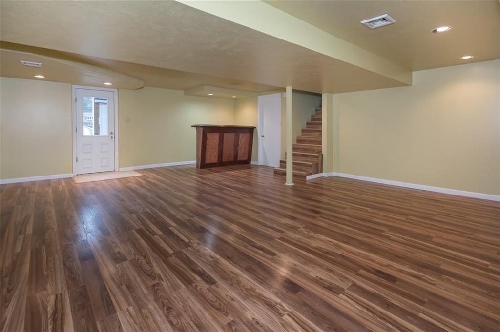 75 Norfolk Drive McKees Rocks, PA 15136 - Photo 16 of 25 Gallery Image 16