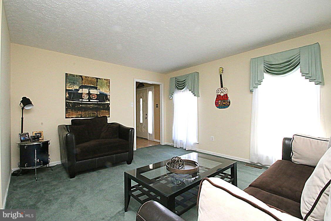 1422 Redfield Road Bel Air, MD 21015 - Photo 8 of 30 Living Room