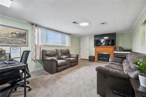 $265,000 | 2739 Iowa Drive, New Kensington, PA 15068