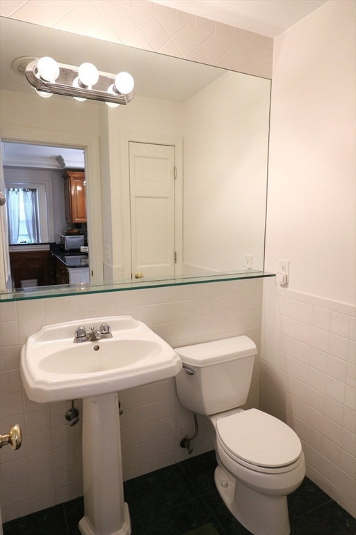 30 Upland Road, Unit 14 Cambridge, MA 02140 - Photo 14 of 17