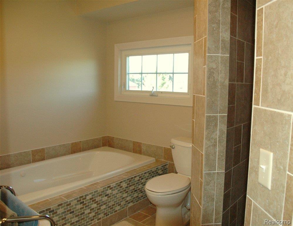 4211 Center Road Linden, MI 48451 - Photo 5 of 14 Master Bath-Center RD