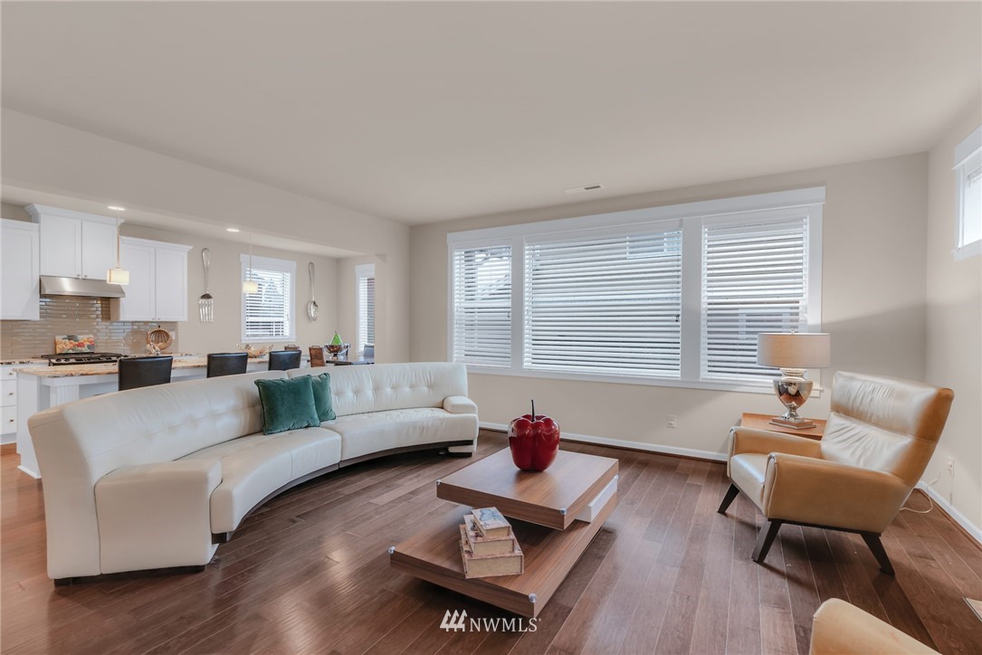 801 Mount Baker Place Northeast Renton, WA 98059 - Photo 13 of 21 Gallery Image 13