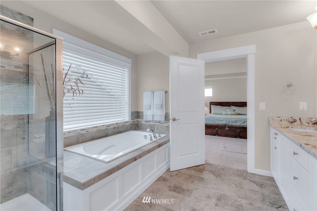 801 Mount Baker Place Northeast Renton, WA 98059 - Photo 15 of 21 Gallery Image 15