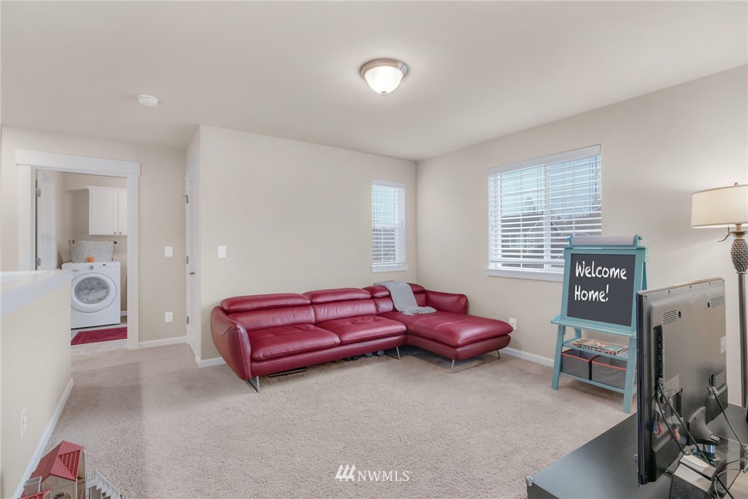 801 Mount Baker Place Northeast Renton, WA 98059 - Photo 18 of 21 Gallery Image 18
