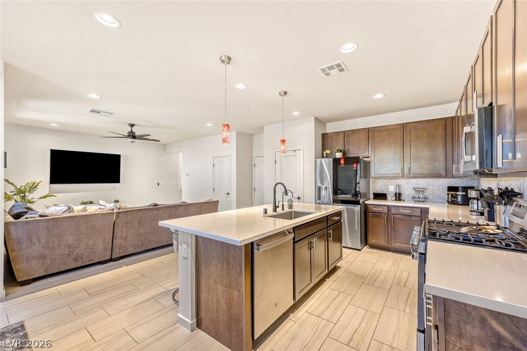 9702 Sapphire Rim Avenue Las Vegas, NV 89148 - Photo 10 of 28