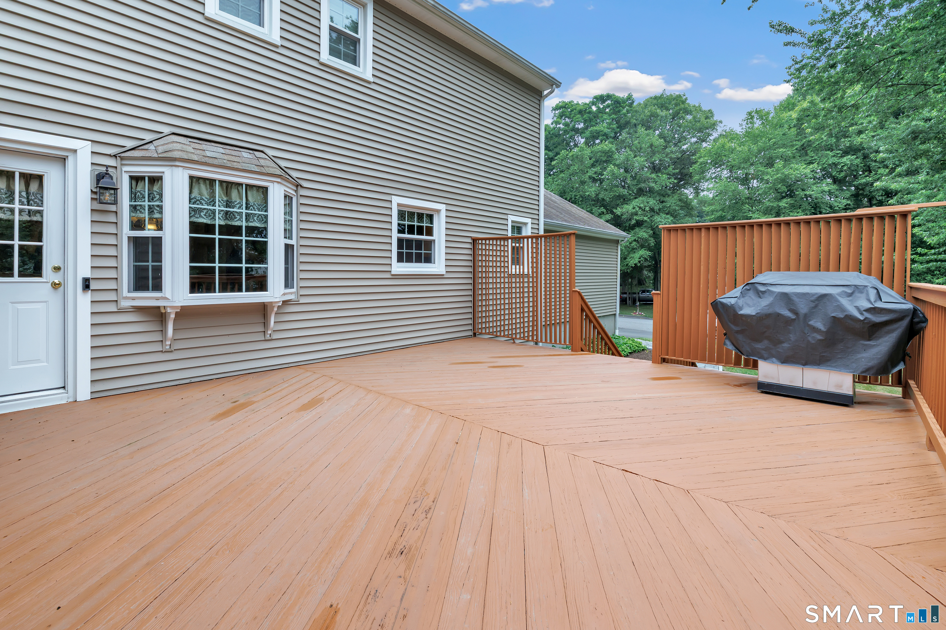460 Stonehouse Road Trumbull, CT 06611 - Photo 21 of 25