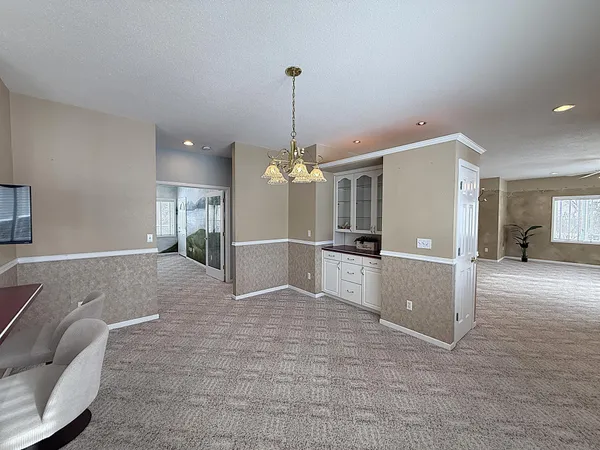 $469,000 | 304 Lynsee Lane, Montevideo, MN 56265