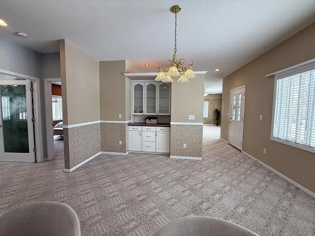 $475,000 | 304 Lynsee Lane, Montevideo, MN 56265