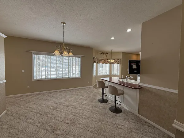 $469,000 | 304 Lynsee Lane, Montevideo, MN 56265