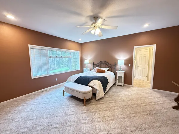 $469,000 | 304 Lynsee Lane, Montevideo, MN 56265