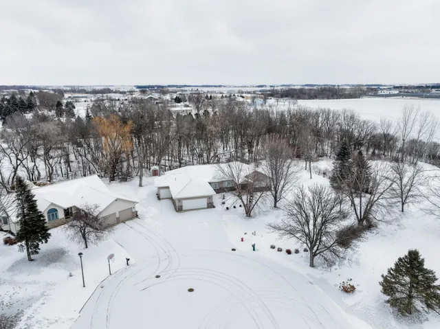 $475,000 | 304 Lynsee Lane, Montevideo, MN 56265