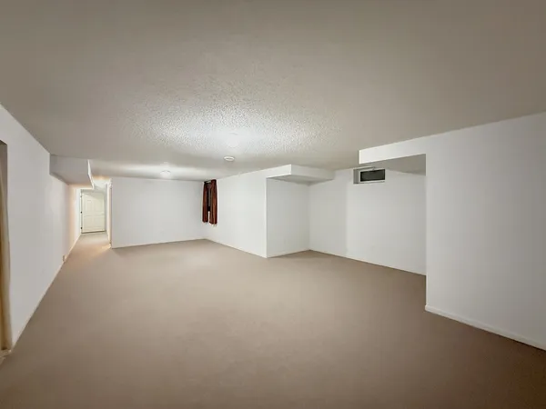 $469,000 | 304 Lynsee Lane, Montevideo, MN 56265