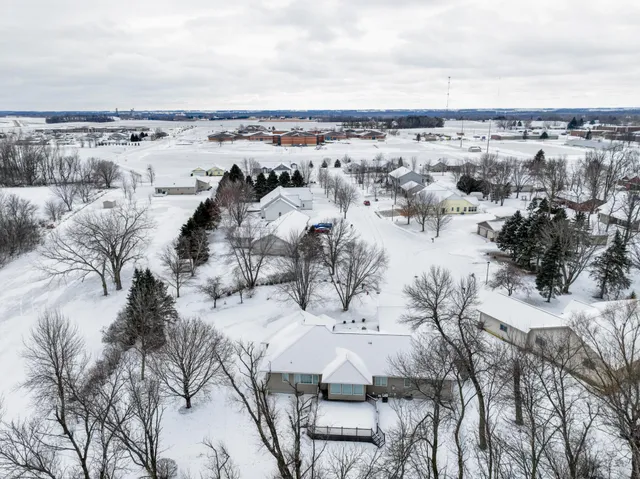 $475,000 | 304 Lynsee Lane, Montevideo, MN 56265