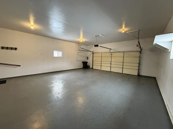 $469,000 | 304 Lynsee Lane, Montevideo, MN 56265