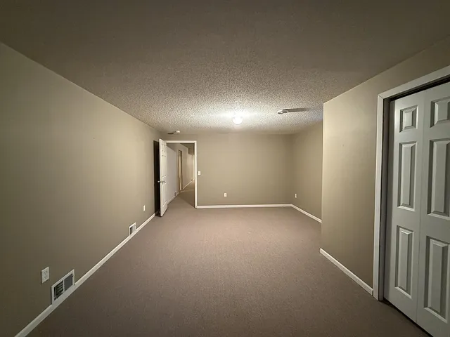 $475,000 | 304 Lynsee Lane, Montevideo, MN 56265