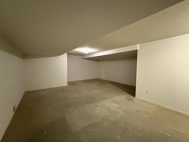 $475,000 | 304 Lynsee Lane, Montevideo, MN 56265