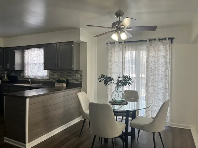 $549,900 | 2509 Brockton Circle, Naperville, IL 60565