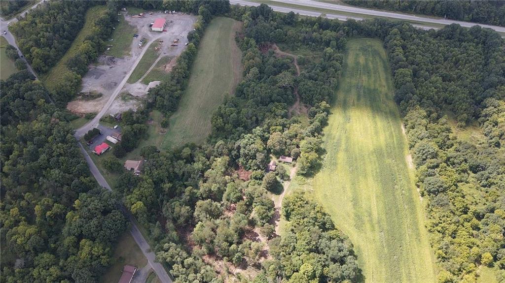 977 Glen Road New Castle, PA 16105 - Photo 22 of 22 a bathroom with a shower