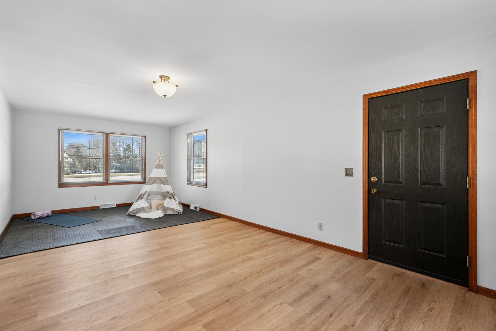 33430 Hunt Club Road Grayslake, IL 60030 - Photo 12 of 18