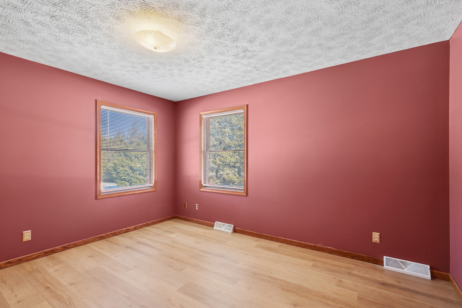 33430 Hunt Club Road Grayslake, IL 60030 - Photo 9 of 18