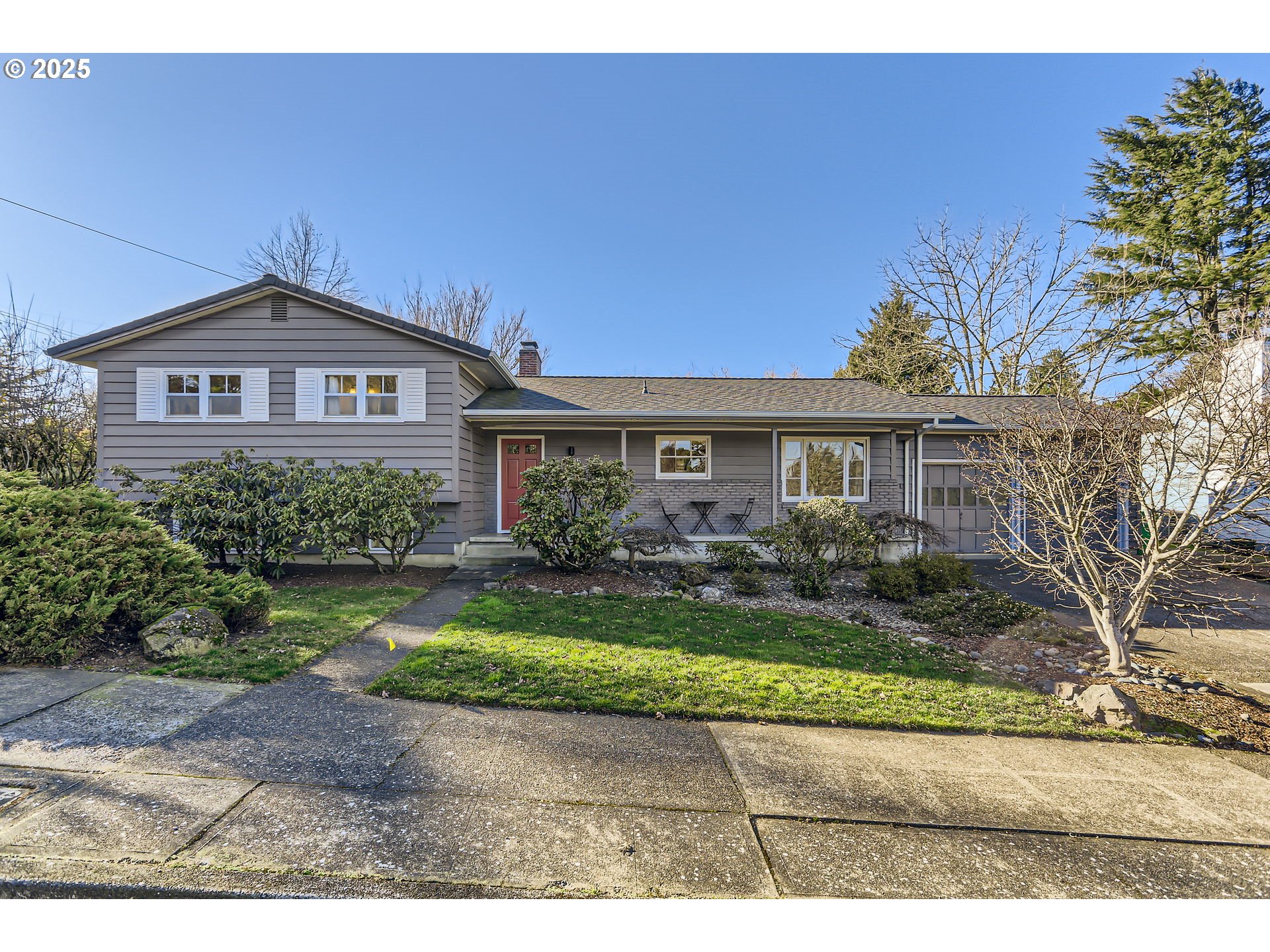 6635 Southwest 34th Avenue Portland, OR 97239 - Photo 1 of 33 Gallery Image 1