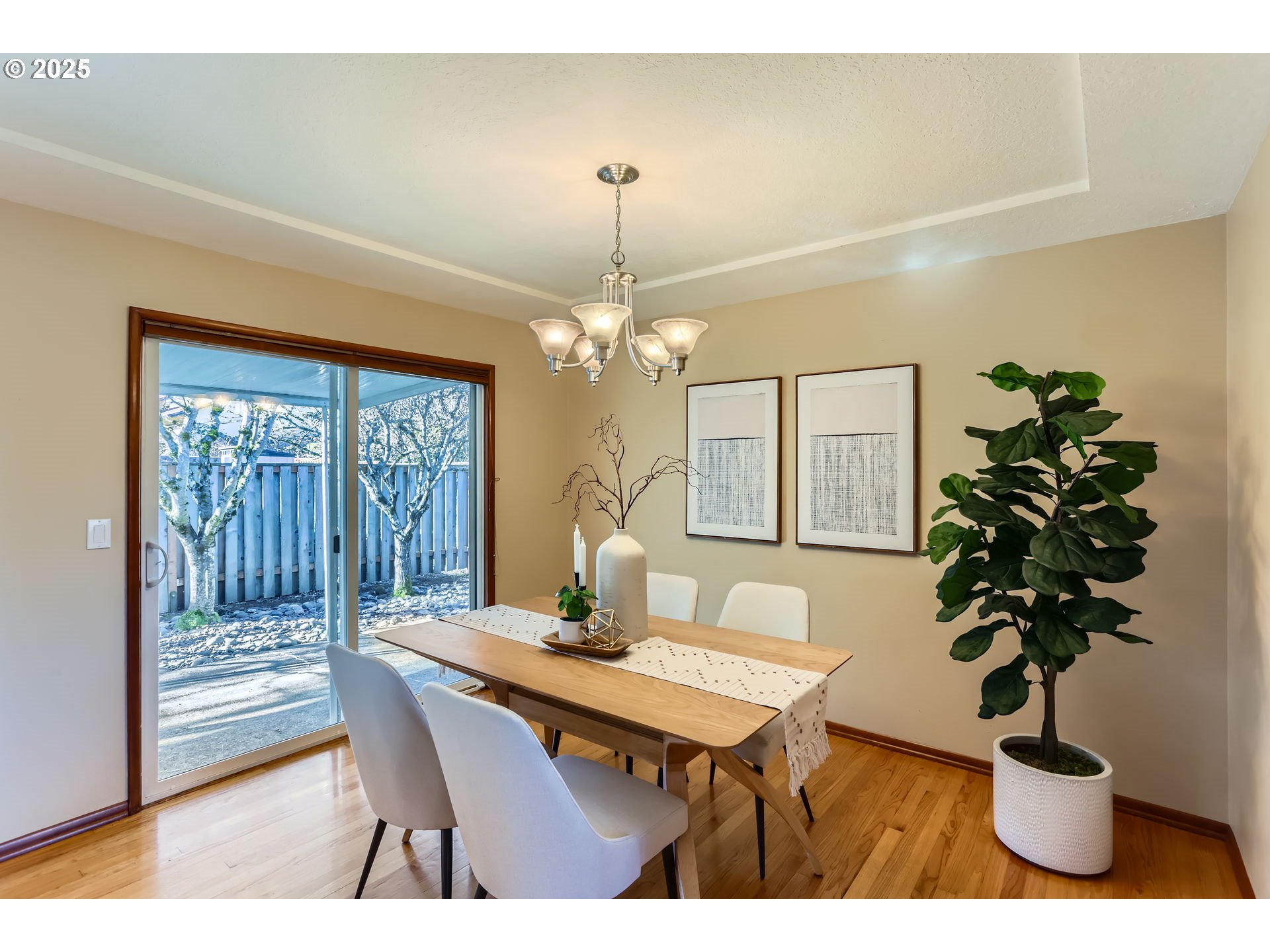 6635 Southwest 34th Avenue Portland, OR 97239 - Photo 9 of 33 Dining Room