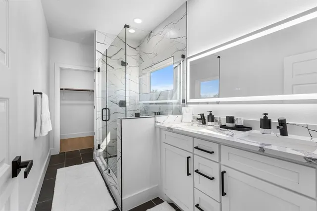 $5,500 | 1509-1511 South Barry Avenue, Dallas, TX 75223