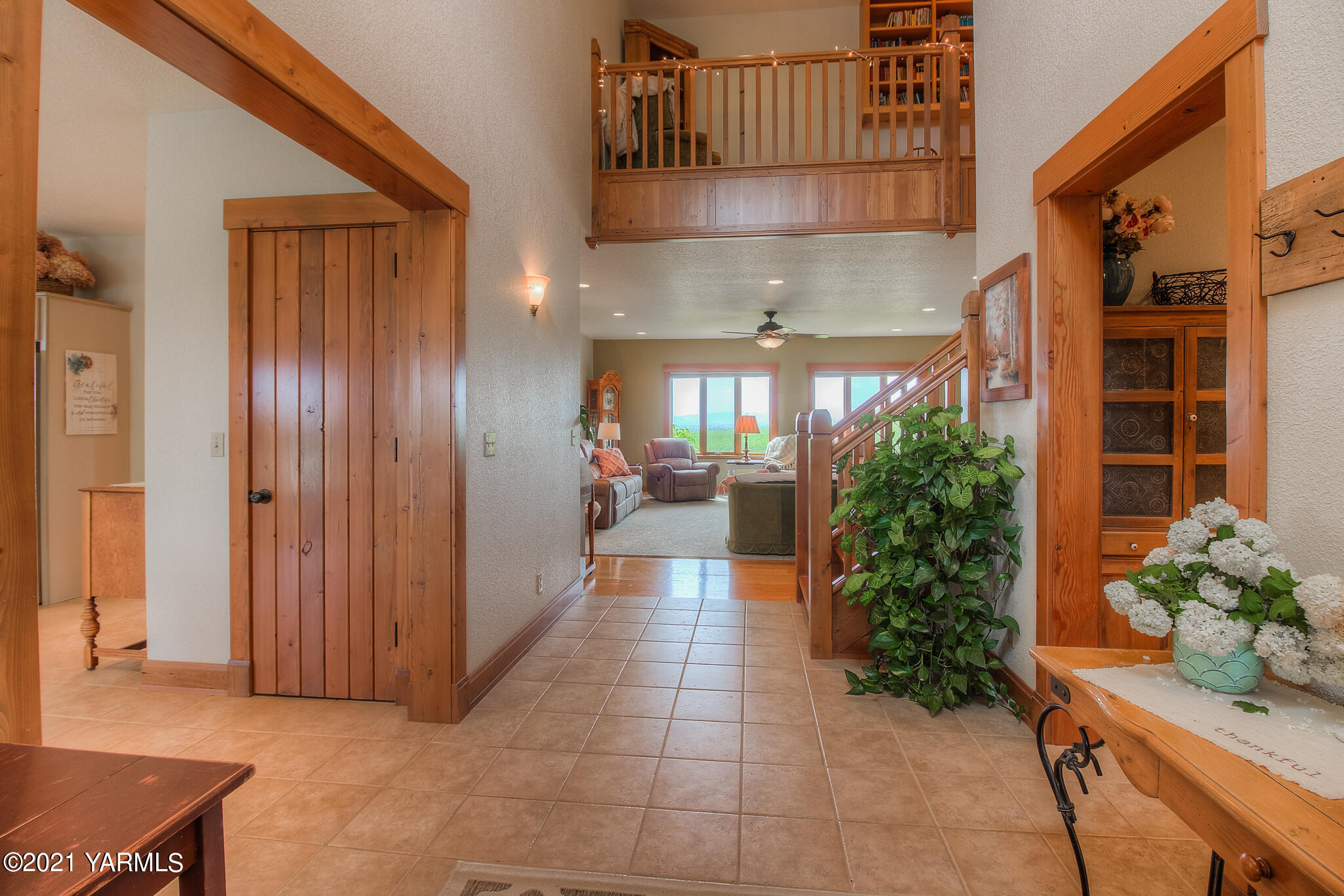 3050 Thacker Road Zillah, WA 98953 - Photo 5 of 64 a view of a house with a potted plant