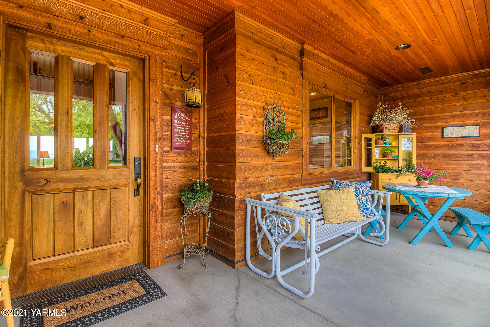 3050 Thacker Road Zillah, WA 98953 - Photo 51 of 64 a view of an outdoor space with porch