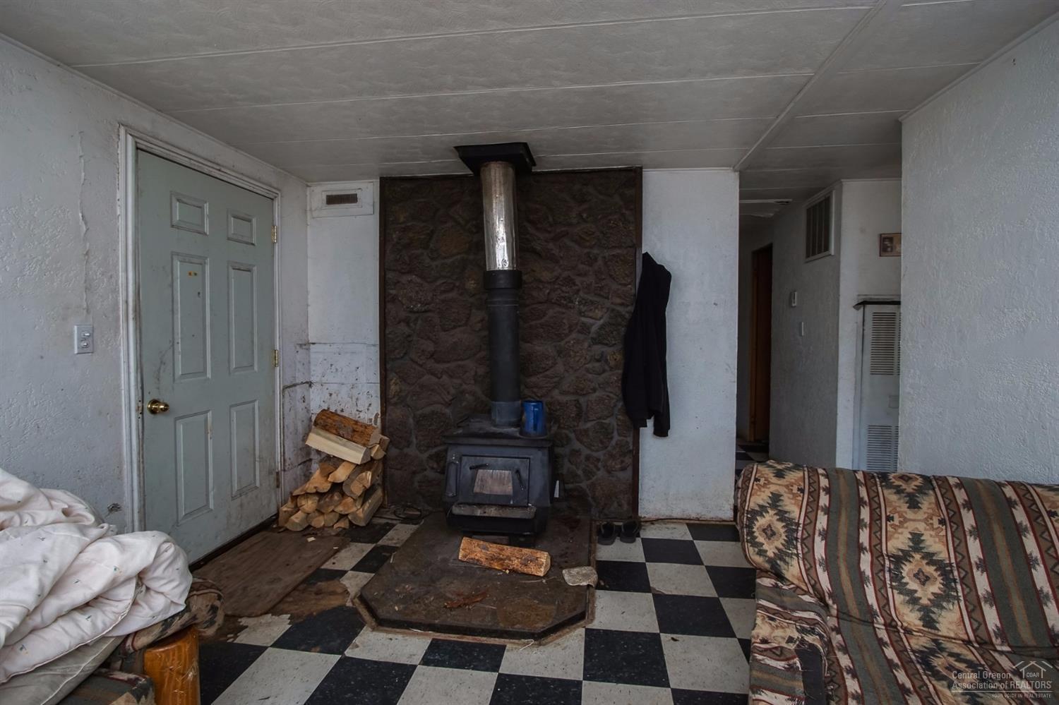 17300 Jacinto Road Bend, OR 97707 - Photo 19 of 22 Additional Photo