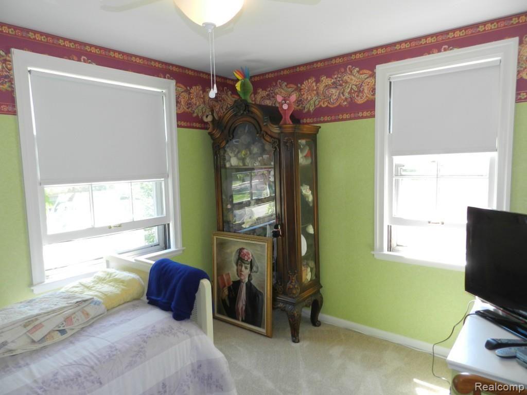 387 Moran Road Grosse Pointe, MI 48236 - Photo 15 of 22