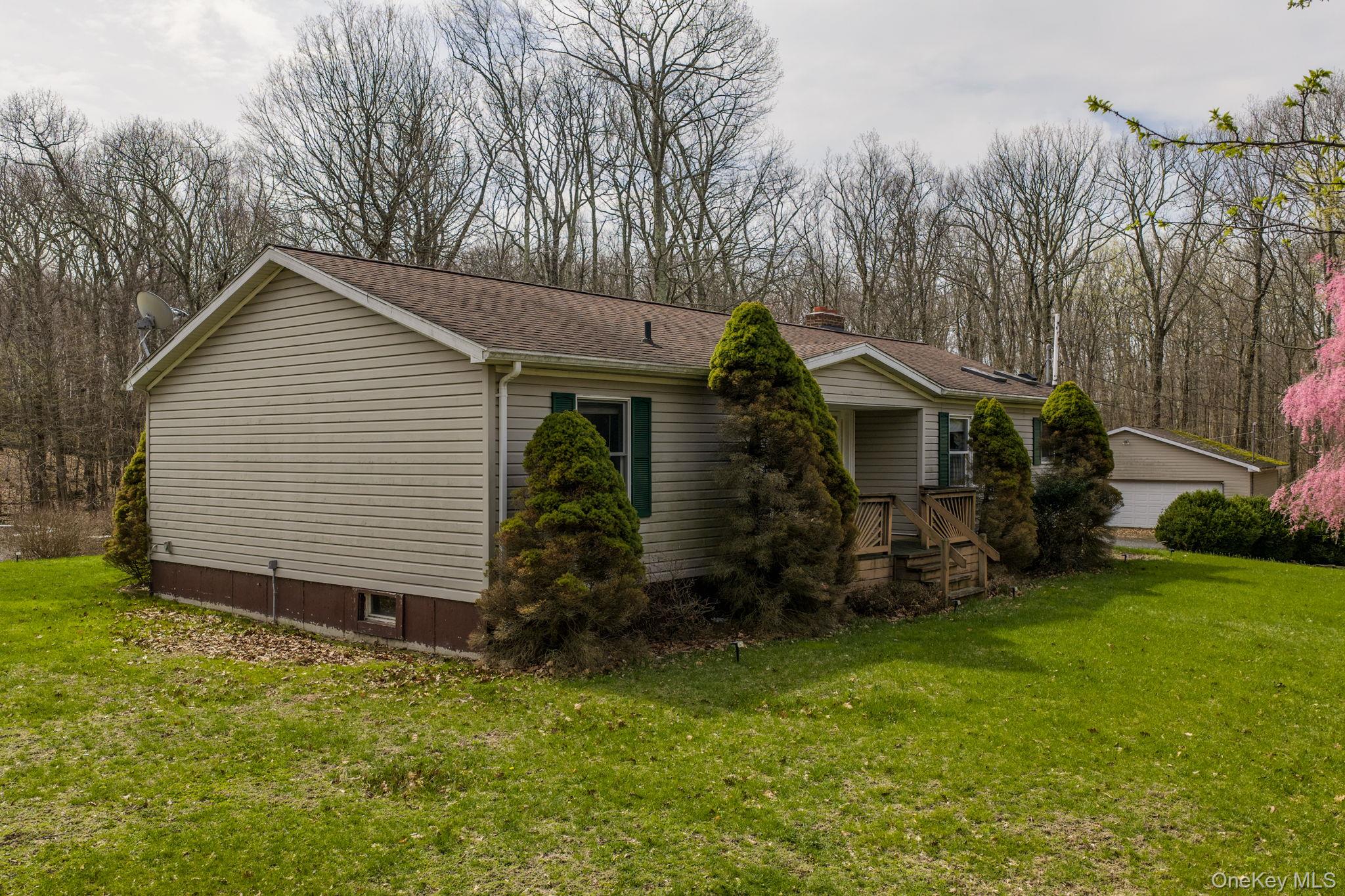 264 Mountain Road Port Jervis, NY 12771 - Photo 2 of 35