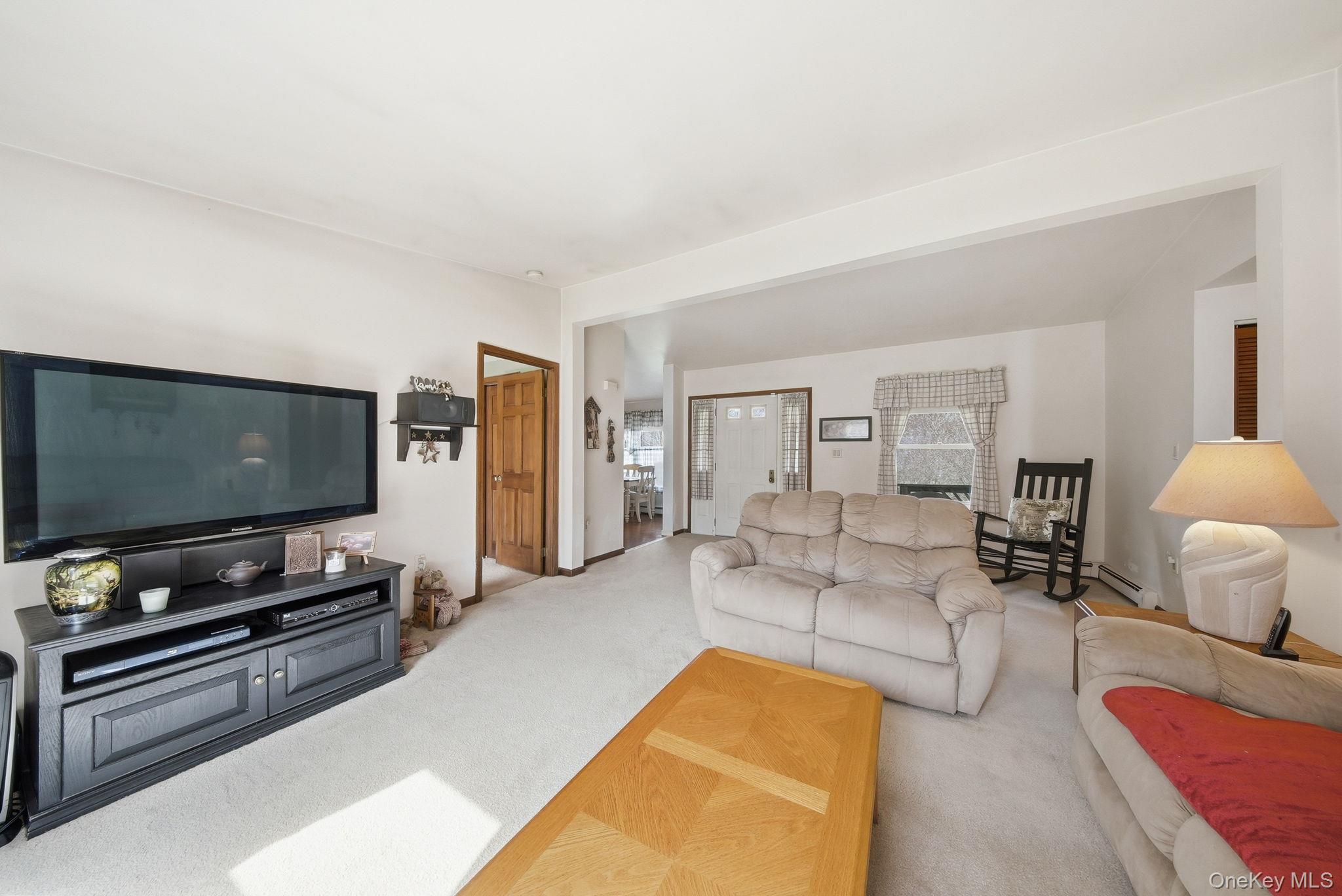 264 Mountain Road Port Jervis, NY 12771 - Photo 4 of 35