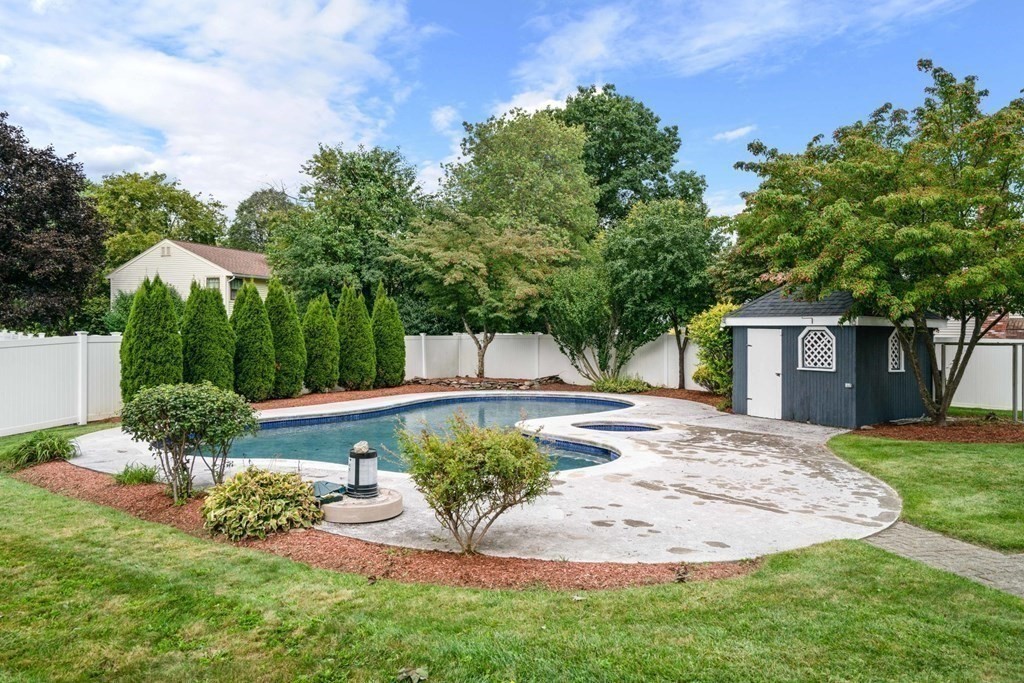 15 Independence Road Bedford, MA 01730 - Photo 34 of 40 Gallery Image 34