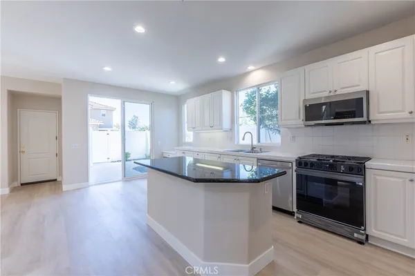$5,300 | 165 Kensington Park, Irvine, CA 92606