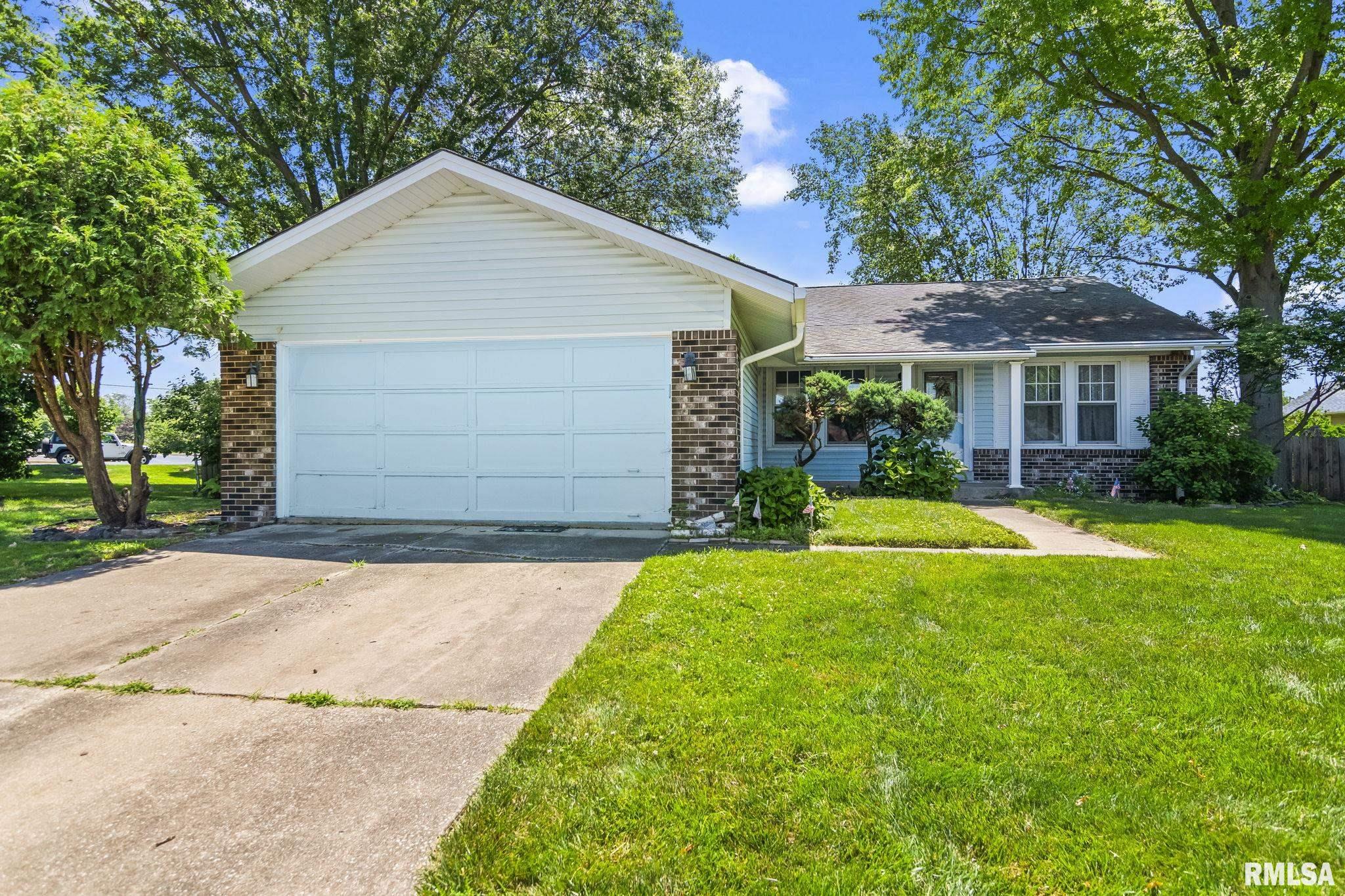 2924 Flowerbrook Court Springfield, IL 62702 - Photo 1 of 35