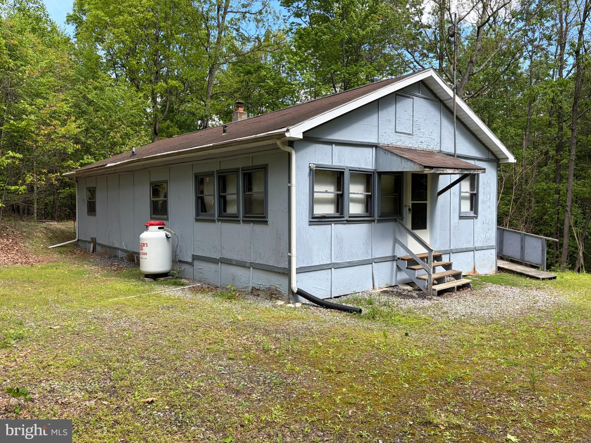 9766 Valley View Road Three Springs, PA 17264 - Photo 4 of 47