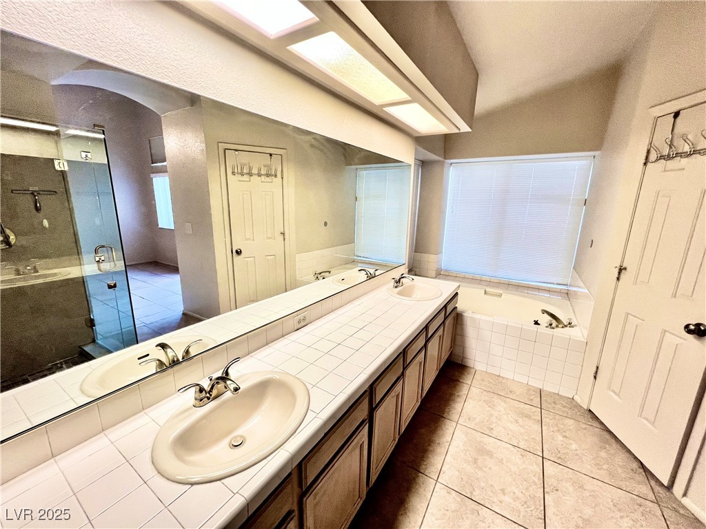 8420 Airmont Court Las Vegas, NV 89128 - Photo 17 of 38