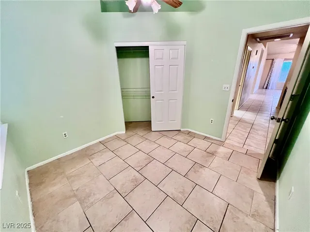 $2,650 | 8420 Airmont Court, Las Vegas, NV 89128