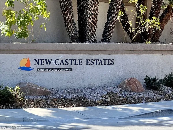 $2,650 | 8420 Airmont Court, Las Vegas, NV 89128