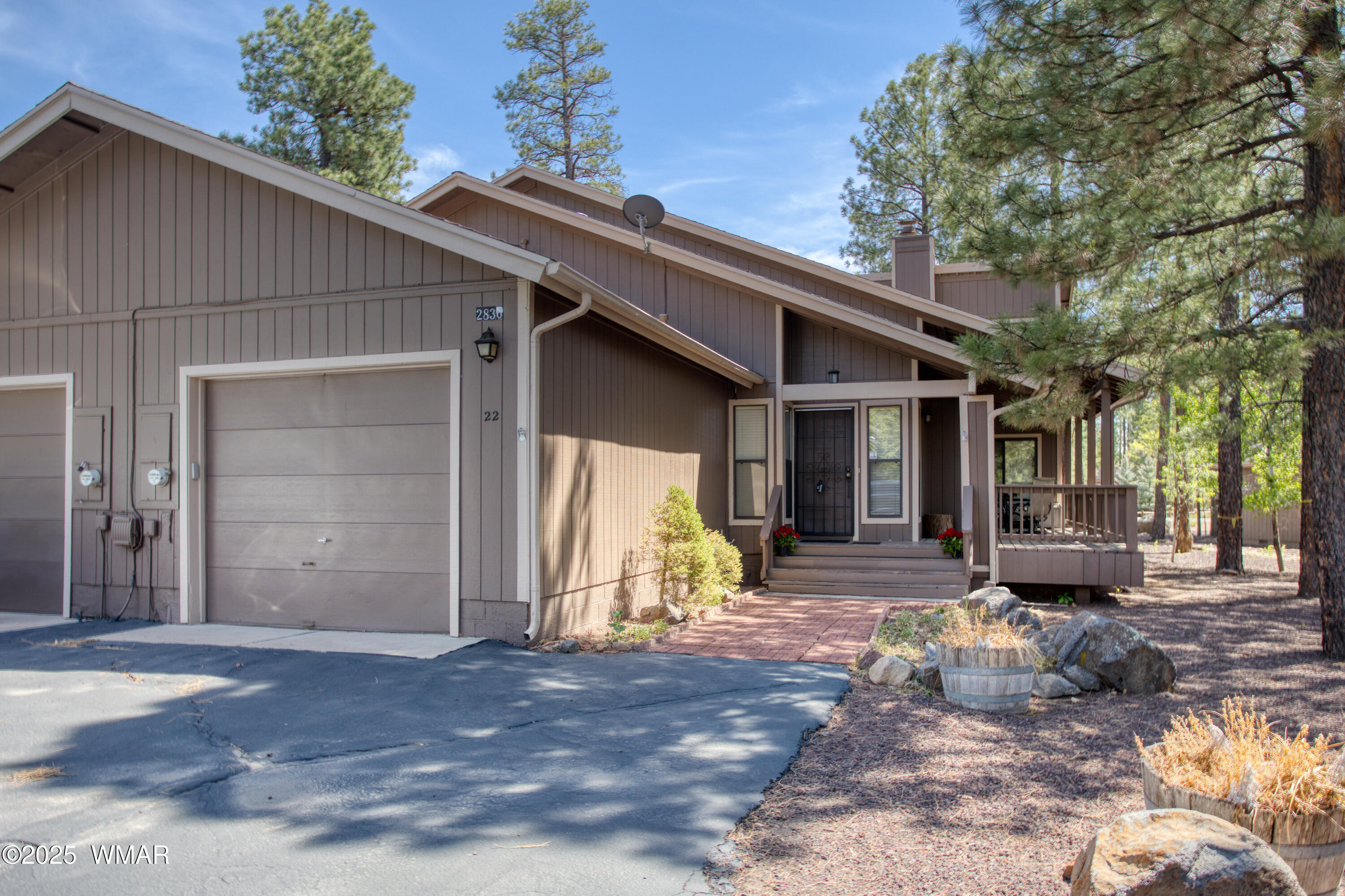 2836 Oak Circle Pinetop, AZ 85935 - Photo 2 of 35 Single Car Garage