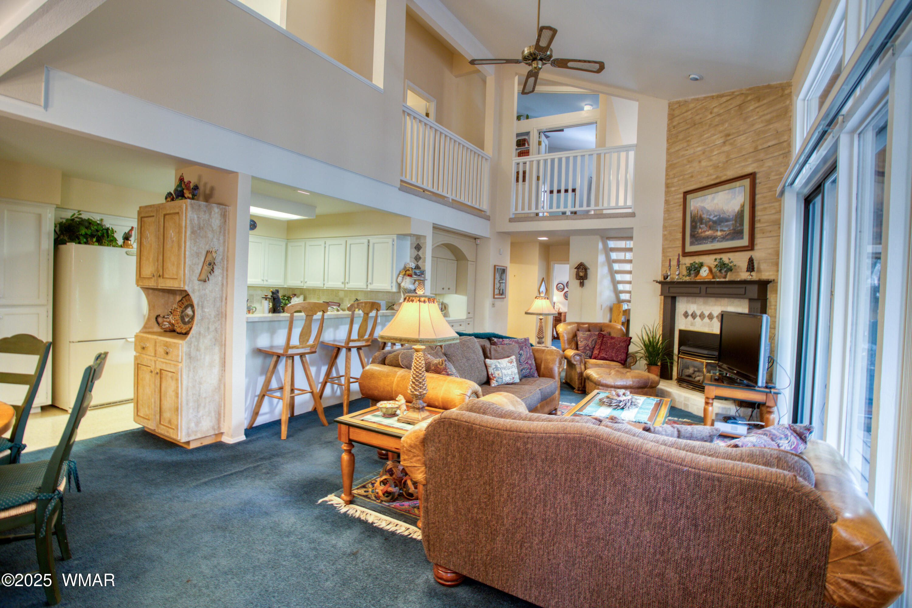 2836 Oak Circle Pinetop, AZ 85935 - Photo 3 of 35 Front Entrance View of Great Room
