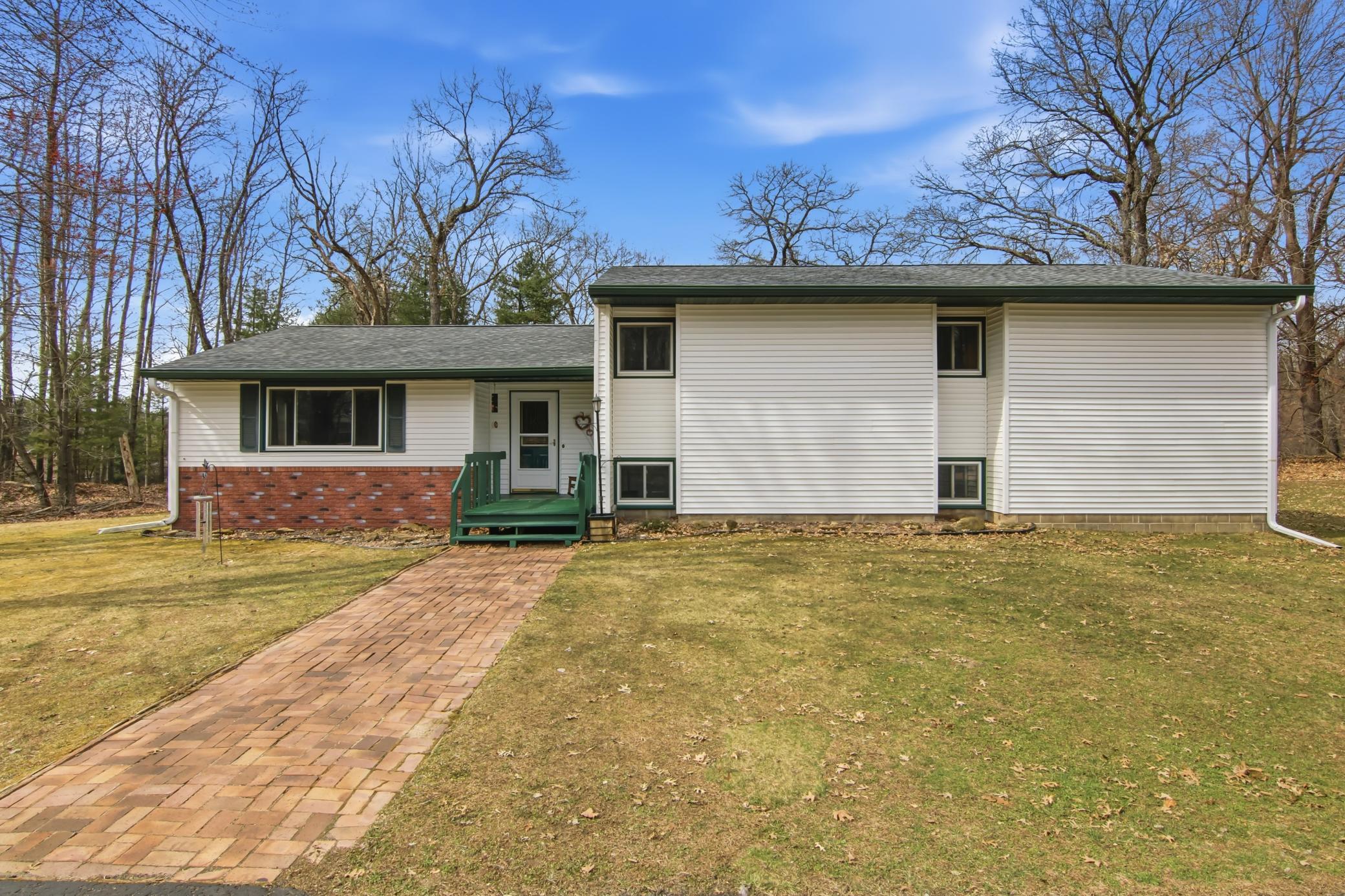S8280 South Lowes Creek Road Eau Claire, WI 54701 - Photo 13 of 42