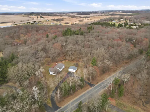 $519,000 | S8280 South Lowes Creek Road, Eau Claire, WI 54701